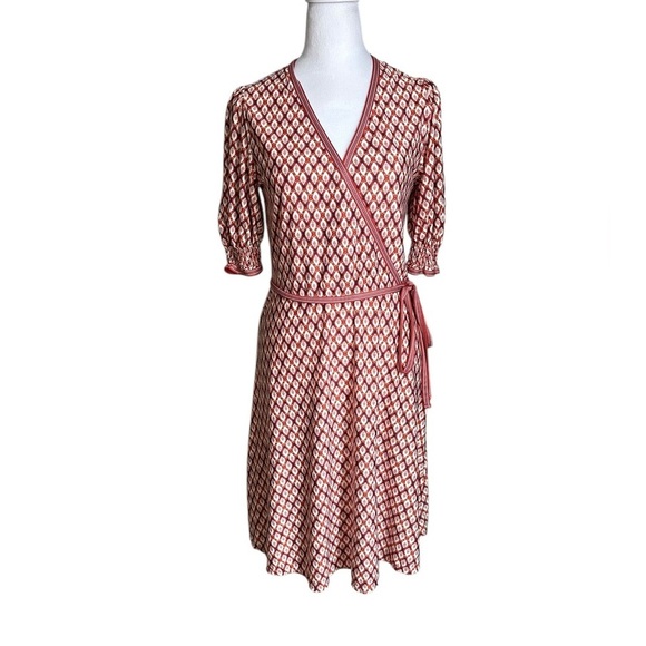 Max Studio Dresses & Skirts - Max Studio Women's Smocked Sleeve Size M Wrap Dress